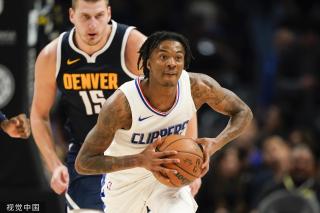 他在边路的 他在边路的